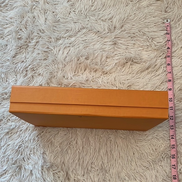 Louis Vuitton packaging - Picture 4 of 9